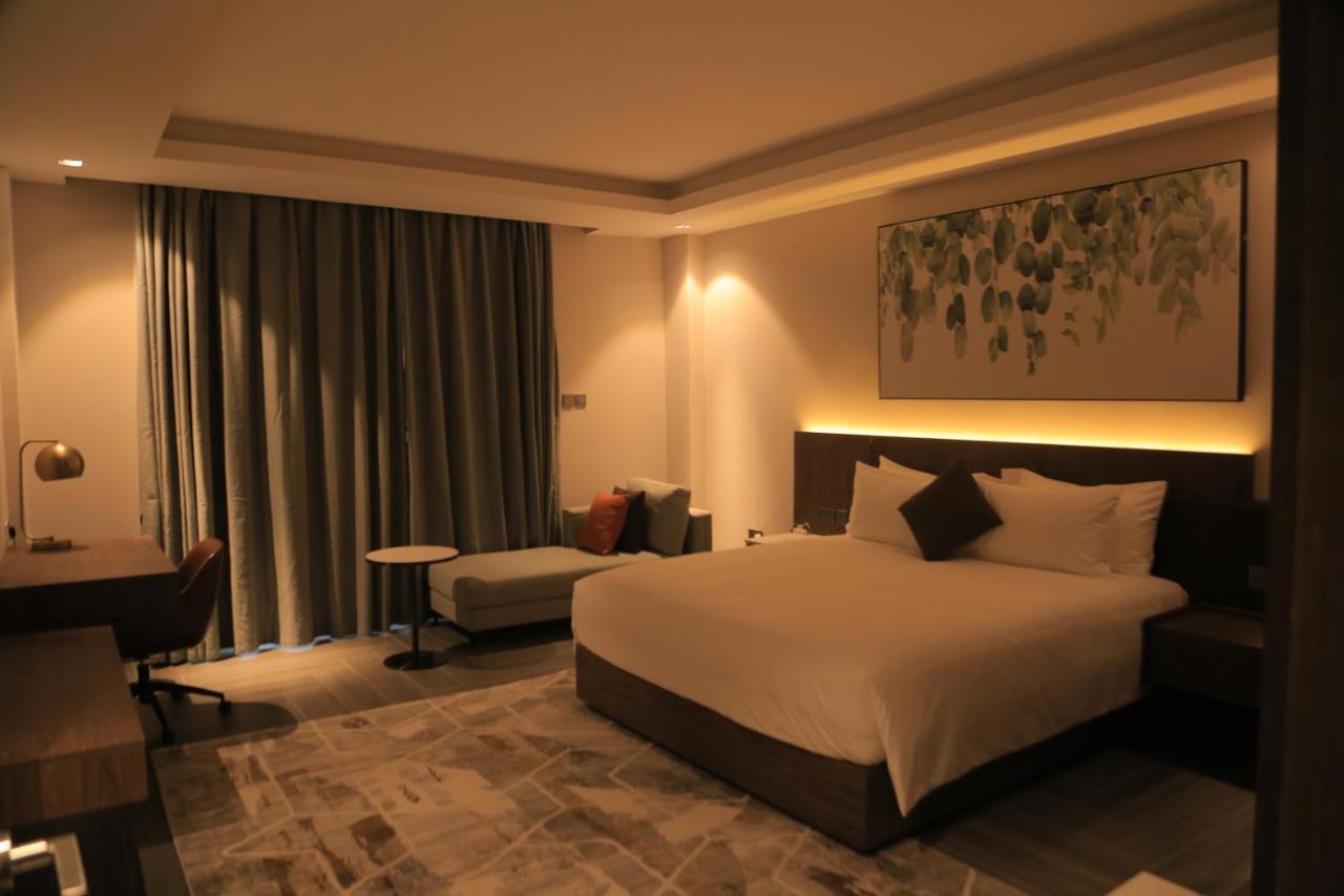 Zara Garden Hotel And Apartments Kampala Esterno foto